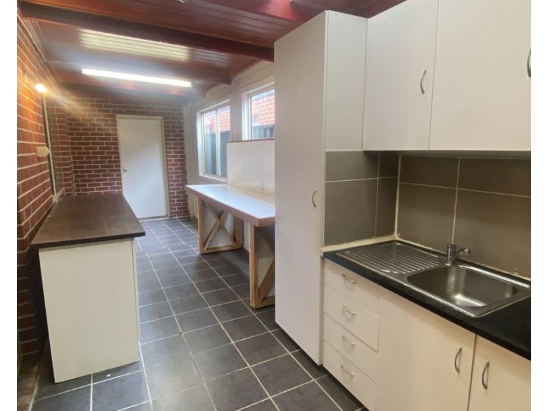 4 Maloney Avenue, Craigieburn VIC 3064