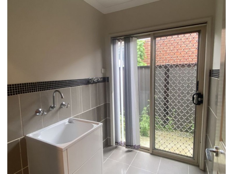 4 Maloney Avenue, Craigieburn VIC 3064