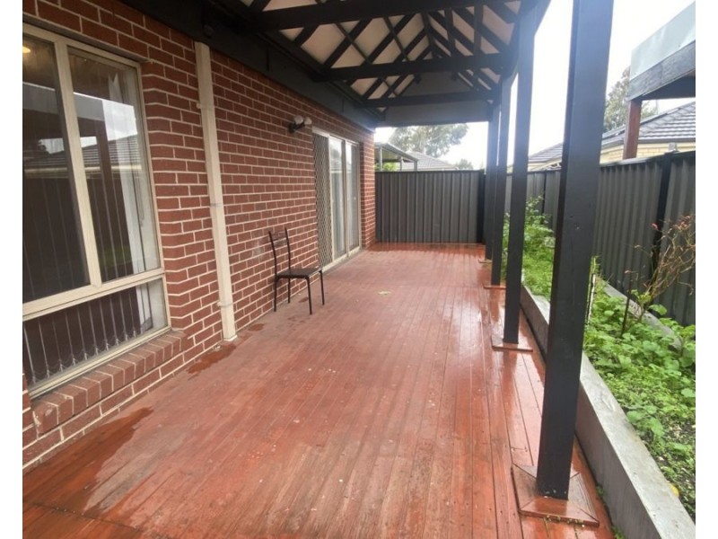 4 Maloney Avenue, Craigieburn VIC 3064