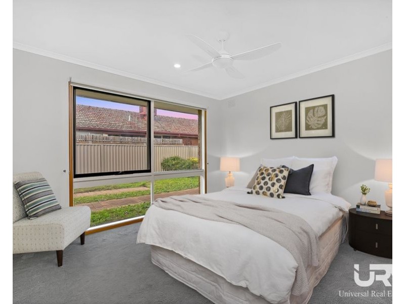 17 Carlisle St, Craigieburn VIC 3064