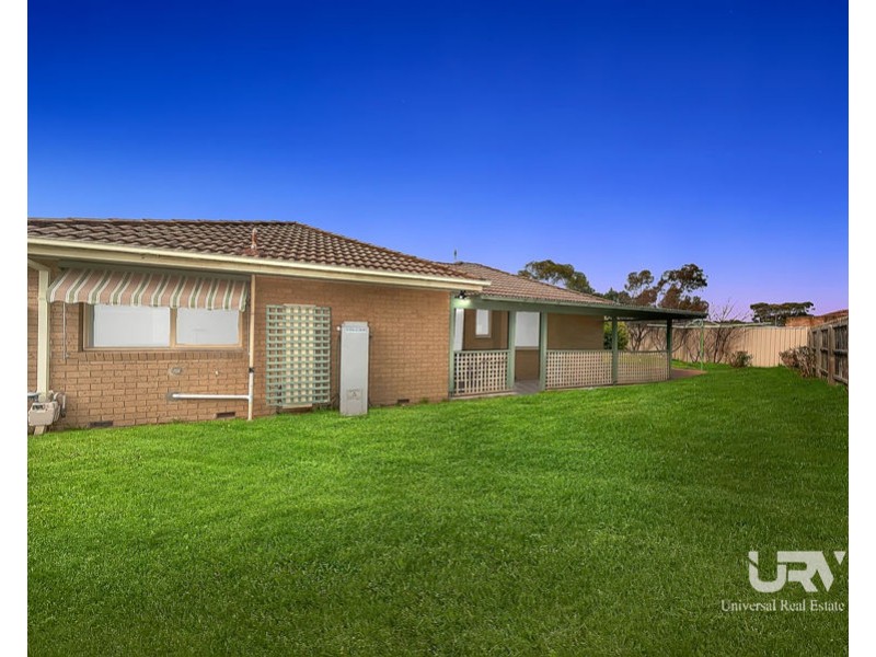 17 Carlisle St, Craigieburn VIC 3064
