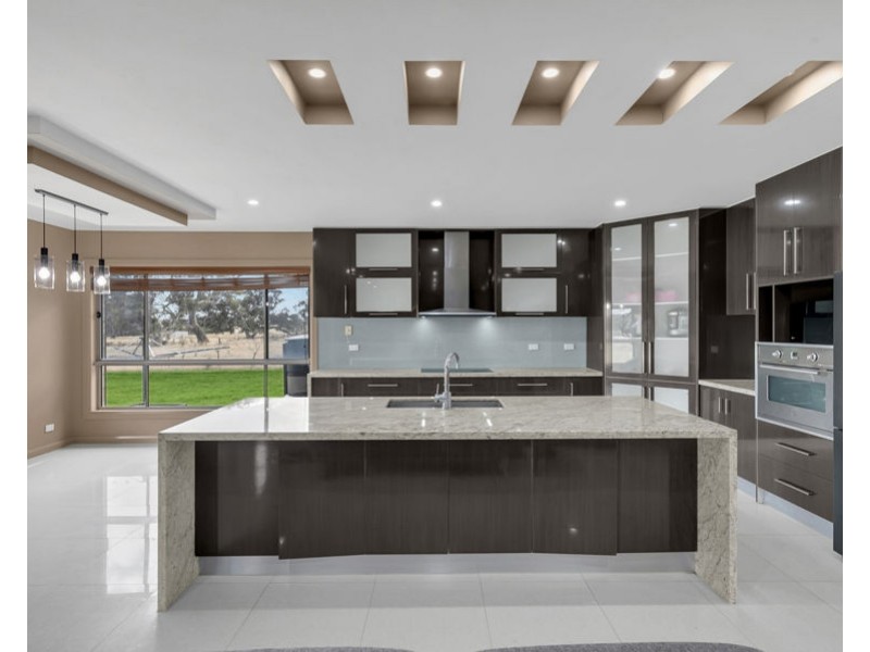 85 Lakeview drive, Mickleham VIC 3064