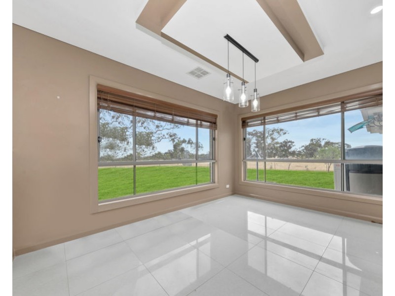 85 Lakeview drive, Mickleham VIC 3064