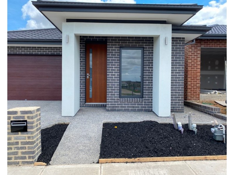 5 Rawson Street, Donnybrook VIC 3064