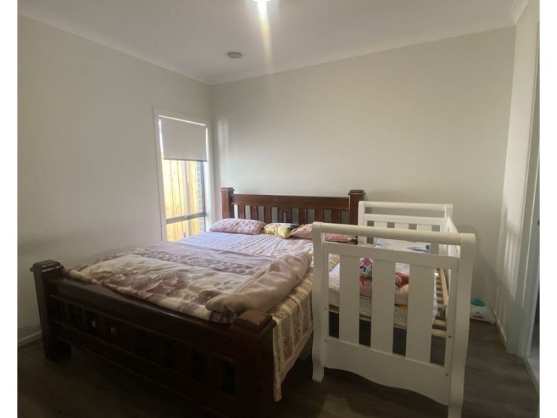 5 Rawson Street, Donnybrook VIC 3064