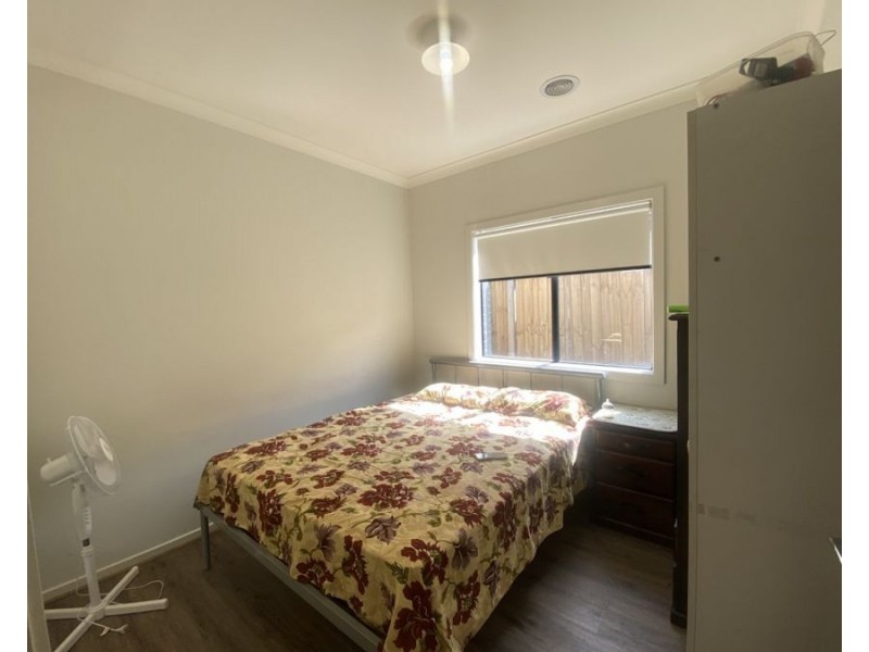 5 Rawson Street, Donnybrook VIC 3064