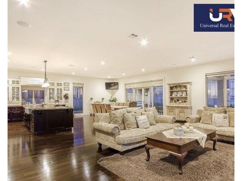 8 Excelsior Heights, Craigieburn VIC 3064