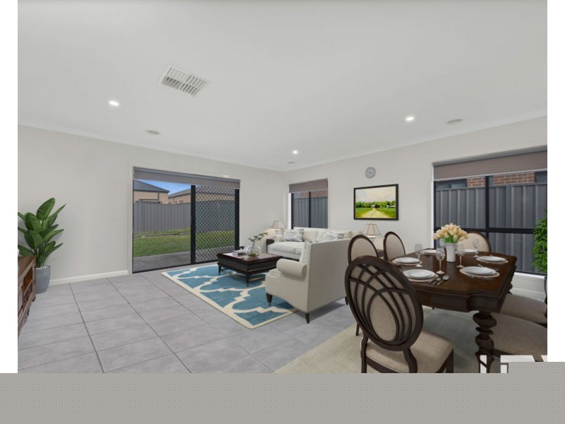8 Wispering Circuit, Kilmore East VIC 3764