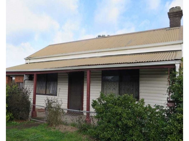 39 Oak Street, Seymour VIC 3660