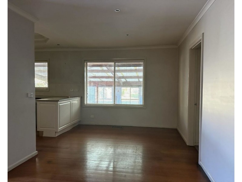 65 Paynes Rd, Kilmore VIC 3764