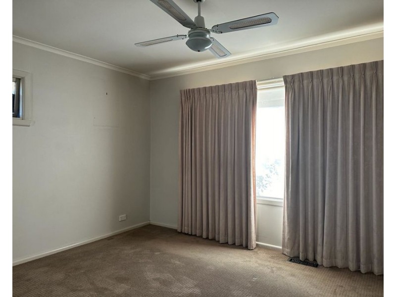 65 Paynes Rd, Kilmore VIC 3764
