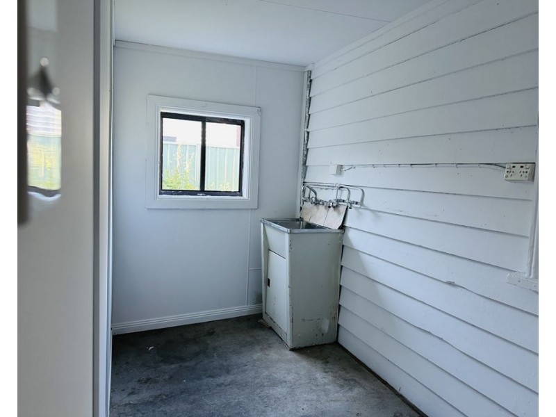 39 OAK STREET, Seymour VIC 3660