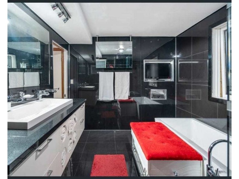 44 Hothlyn Drive, Craigieburn VIC 3064