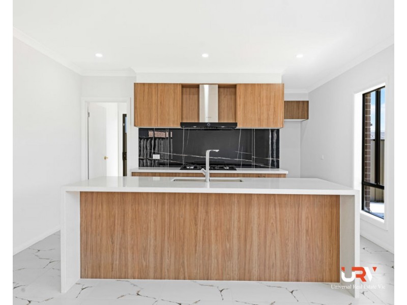 6 Queensborough road, Kalkallo VIC 3064