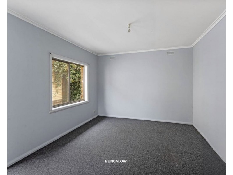 28 GOLF LINKS ROAD, Maiden Gully VIC 3551