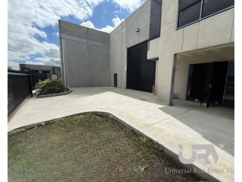 13 Interchange Dr, Mickleham VIC 3064