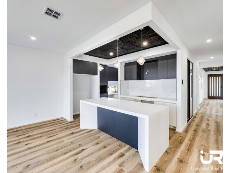 18 Raimeno Road, Wallan VIC 3756