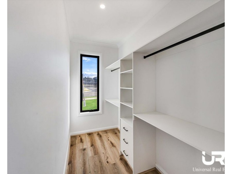 18 Raimeno Road, Wallan VIC 3756