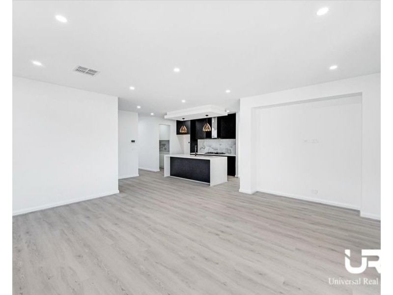 30 FORESHORES DRIVE, Donnybrook VIC 3064