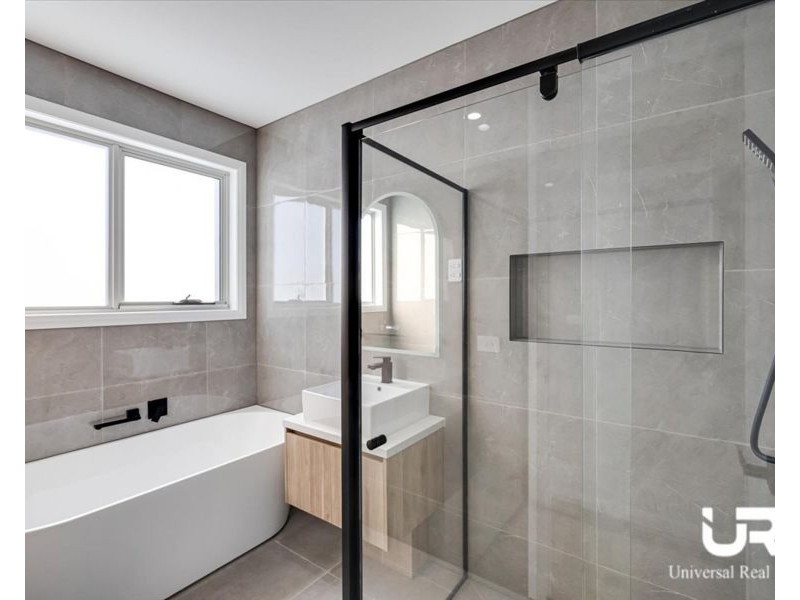 30 FORESHORES DRIVE, Donnybrook VIC 3064