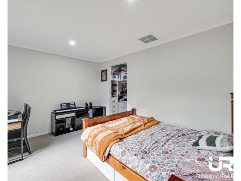 16 Luppino Street, Donnybrook VIC 3064