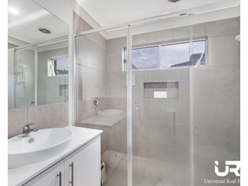 16 Luppino Street, Donnybrook VIC 3064