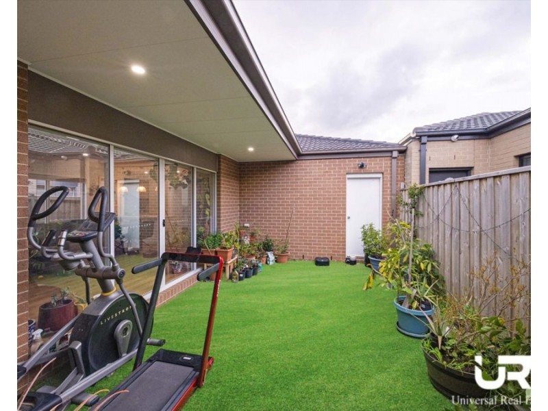 16 Luppino Street, Donnybrook VIC 3064