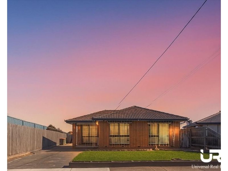 96 Langdon Cresent, Craigieburn VIC 3064