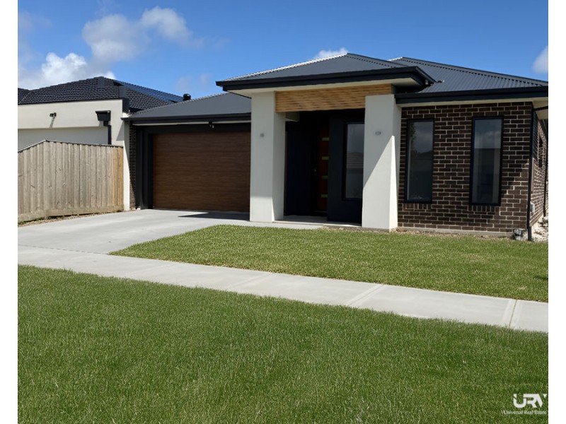 82 Blue Lake Drive, Wallan VIC 3756