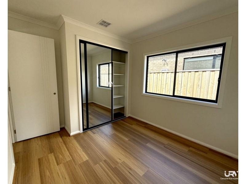 82 Blue Lake Drive, Wallan VIC 3756