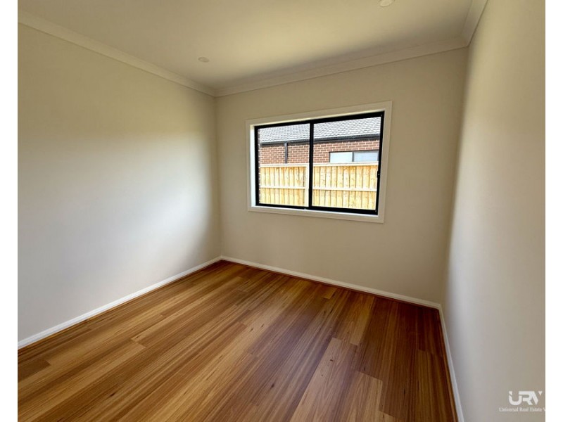 82 Blue Lake Drive, Wallan VIC 3756