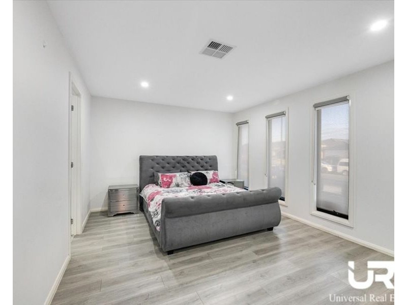 17 Blackmore Road, Mickleham VIC 3064