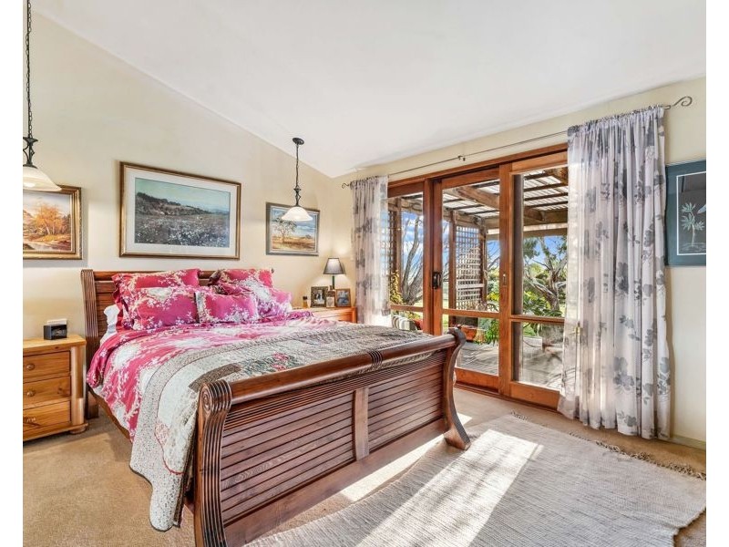 60 Emu Flats Road, Wildwood VIC 3429