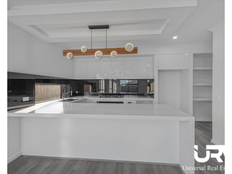 28 Proserpine Crescent, Donnybrook VIC 3064