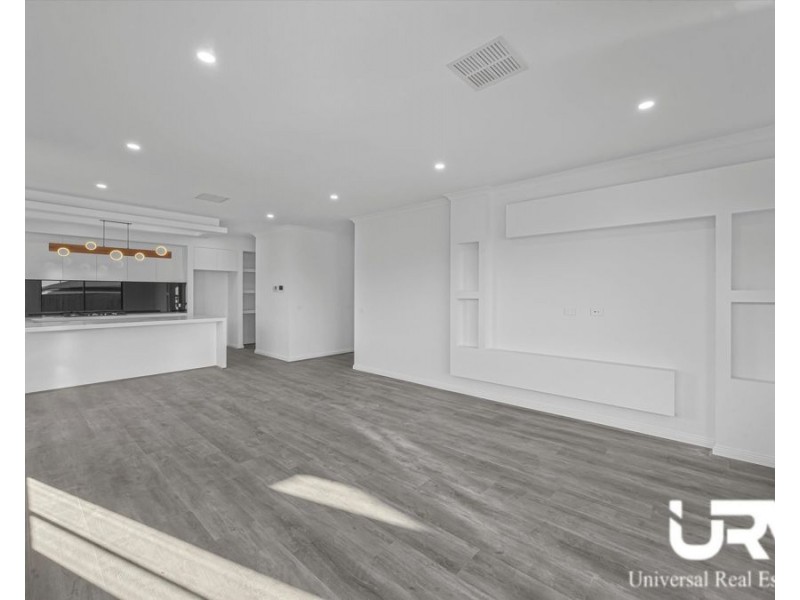 28 Proserpine Crescent, Donnybrook VIC 3064