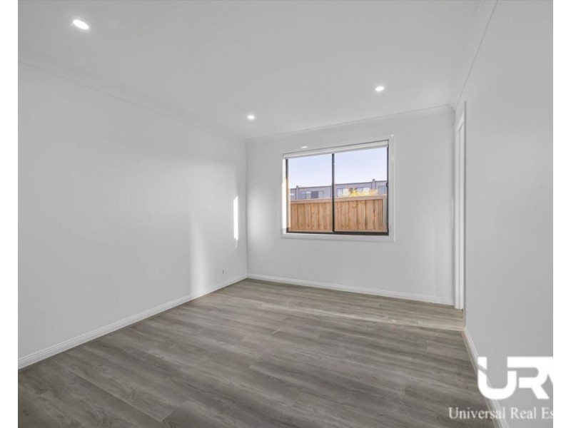 28 Proserpine Crescent, Donnybrook VIC 3064