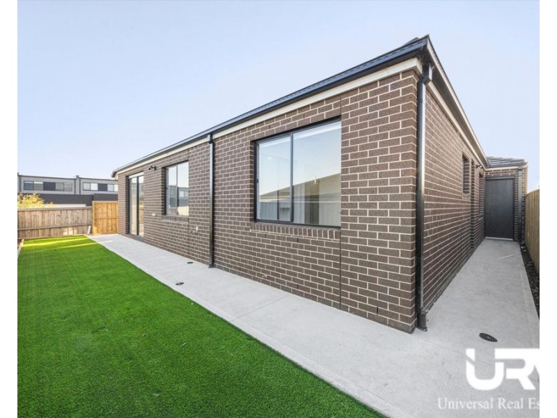 28 Proserpine Crescent, Donnybrook VIC 3064