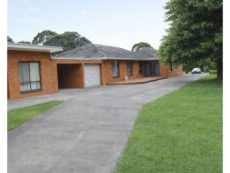 100 English Street, Morwell VIC 3840