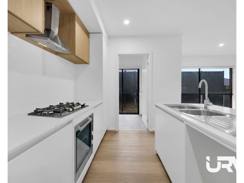15 Dragonfly Drive, Seymour VIC 3660