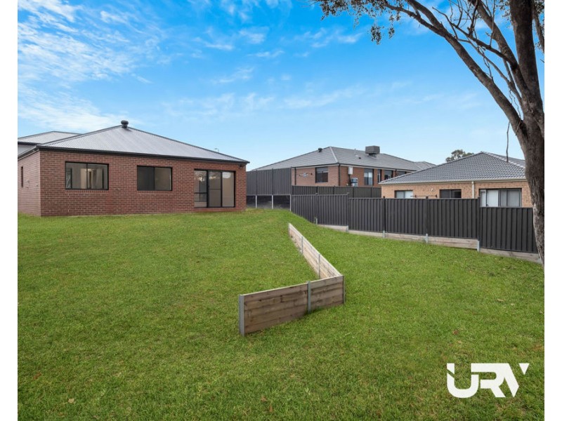 15 Dragonfly Drive, Seymour VIC 3660