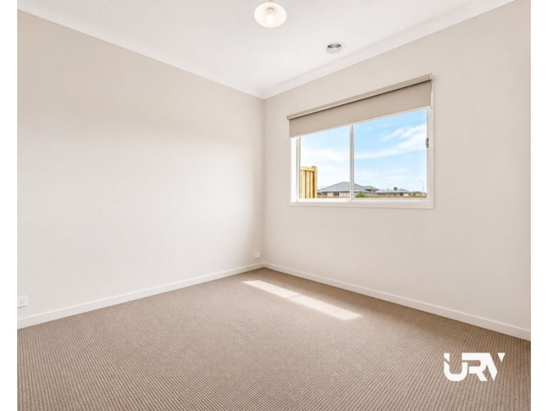 3 Valetta Street, Mickleham VIC 3064