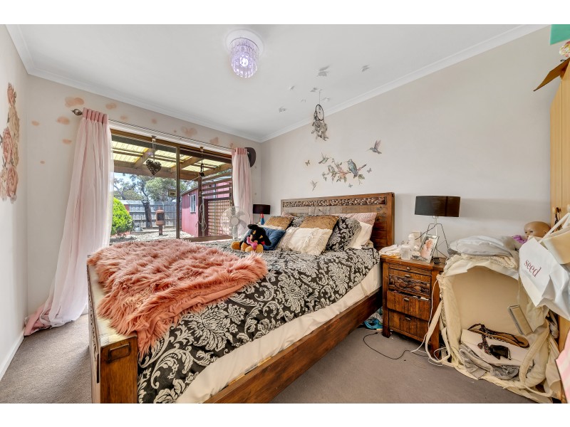 34 WHITSUNDAY DR, Hoppers Crossing VIC 3029