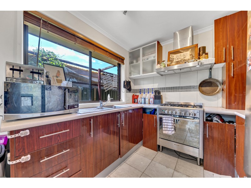 34 WHITSUNDAY DR, Hoppers Crossing VIC 3029