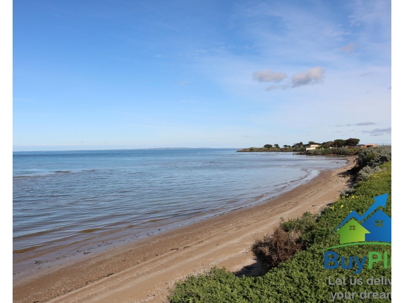 2/340 Cunninghams road, Werribee South VIC 3030