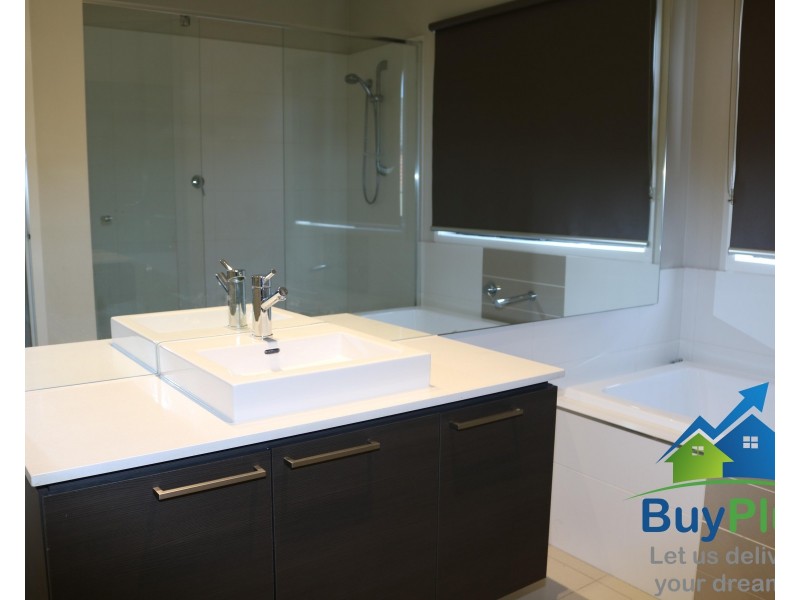 50 Shipwright Parade, Werribee VIC 3030