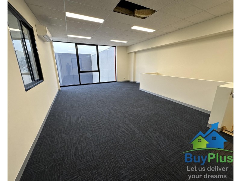 32 Rockfield Way, Ravenhall VIC 3023