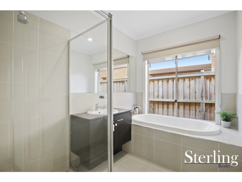 6 Circus Avenue, Point Cook VIC 3030