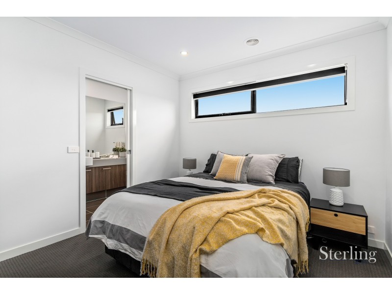 10 Nostrand Walk, Point Cook VIC 3030