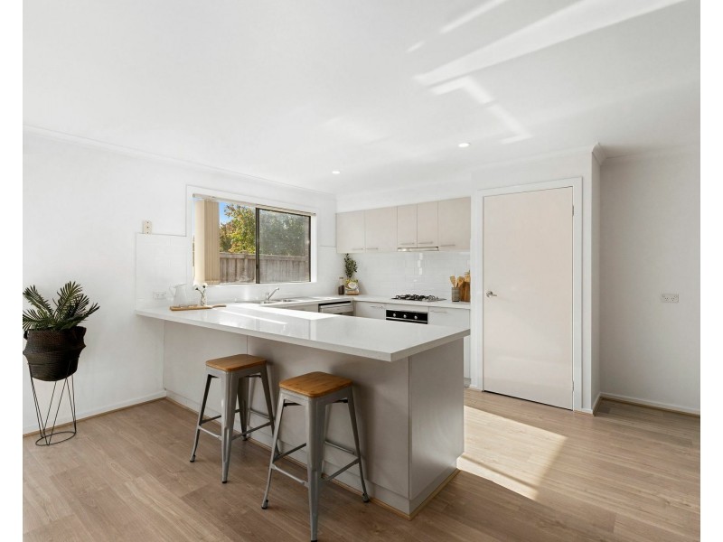 39 Hibiscus Cres, Point Cook VIC 3030
