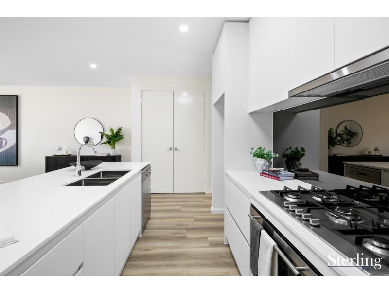 32 Nolita Walk, Point Cook VIC 3030